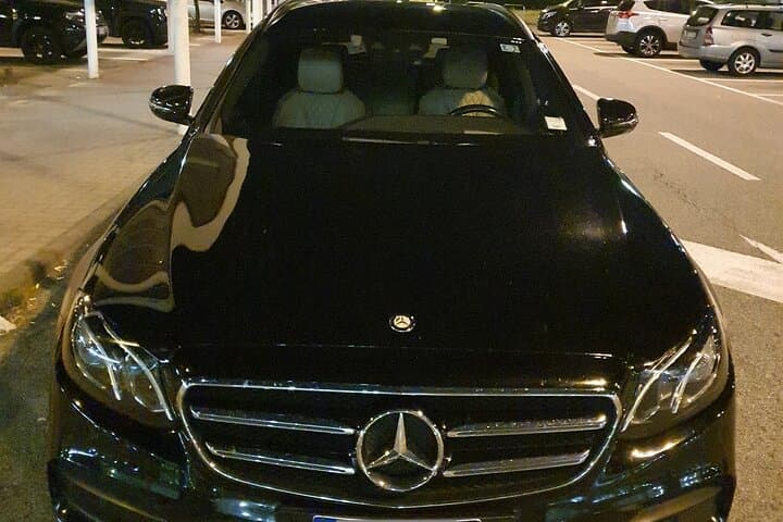 Private Transfer from Nantes Hotels to La Rochelle Cruise Port