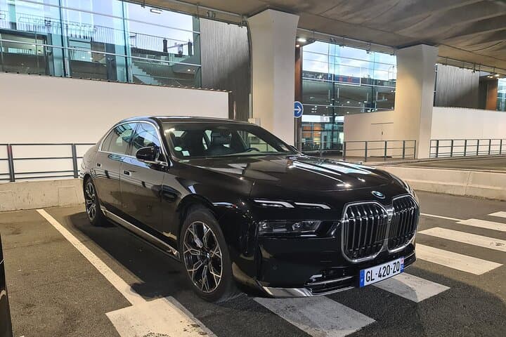 Private transfer from Paris CDG Airport