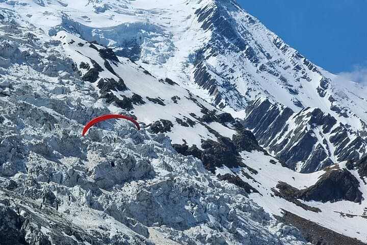 Flight over Kailash glaciers Paragliding