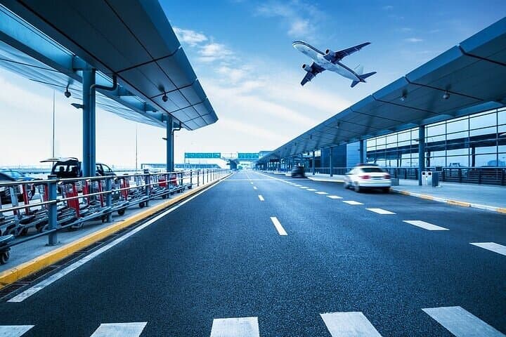 Transfer: Charles Gaulle Airport-CDG to Paris City Center