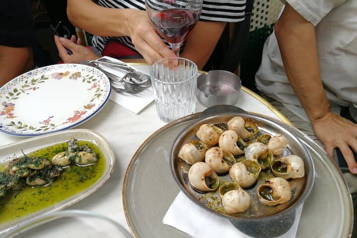 Who is afraid of frog legs and snails ?