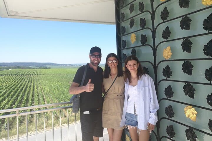 Private Champagne Day Trip: Reims Cathedral, Tastings & Vineyards
