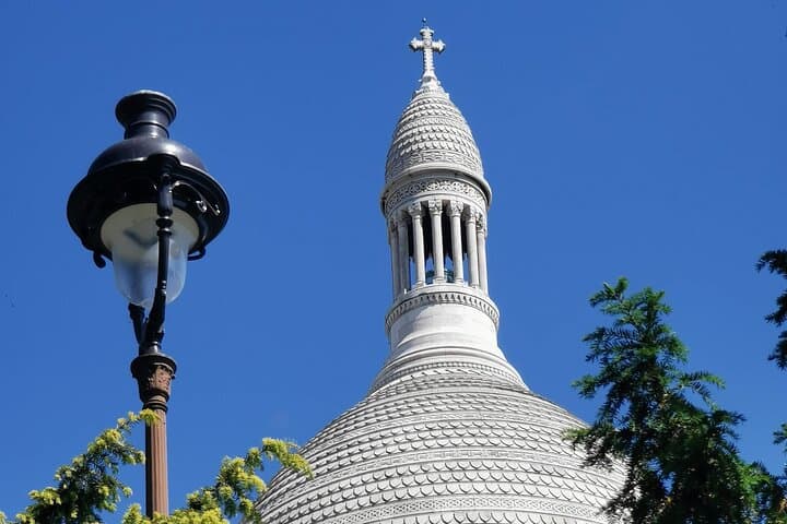 The real Montmartre Private Tour