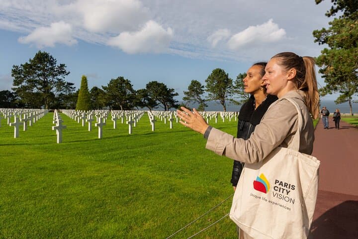 Normandy Guided Day Trip with Landing Beaches and Pick Up