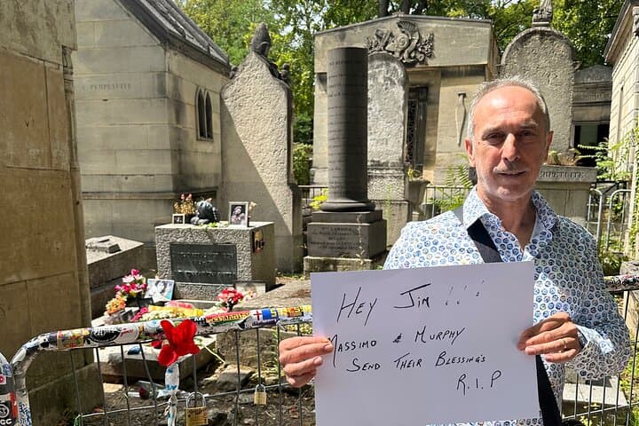 Père Lachaise's Cemetery Celebrities and Ghosts Mystery Tour