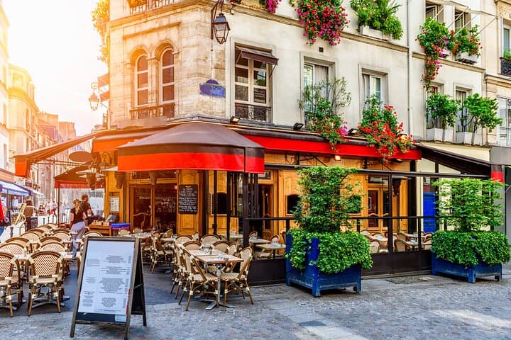 Paris City Center Self-Guided Walking Tour