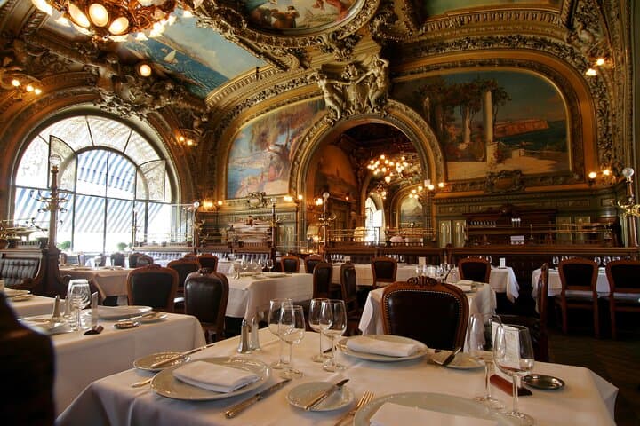 French Wine and Wine Bars in Paris Self-Guided Tour Booklet