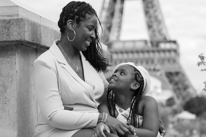 Private Photoshoot with the Iconic Eiffel Tower in Paris