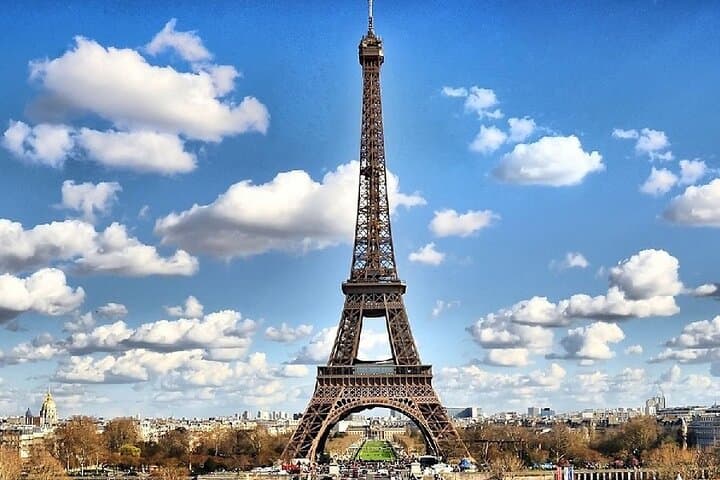 All Inclusive Paris: Full-Day Walking tour with the Eiffel Tower