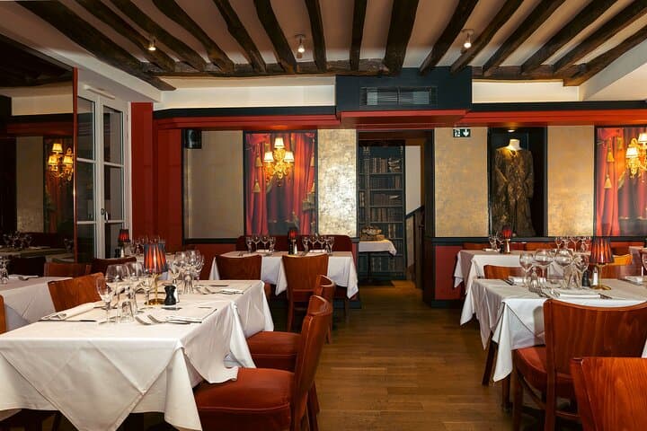Bel Canto Paris Floor Room