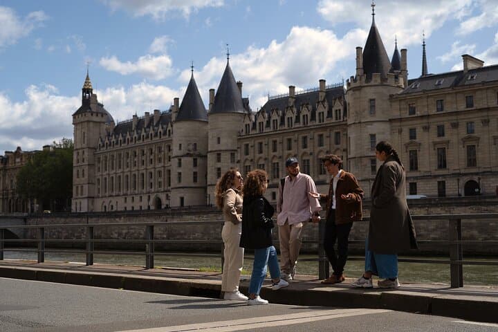 Tour of Paris in October
