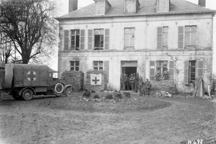 Full Day Private New Zealander Battlefields Tour from Arras