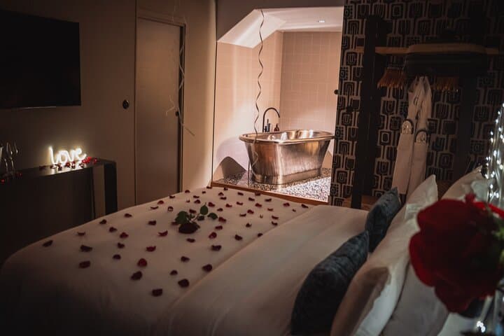 Exceptional Declaration of Love in Biarritz