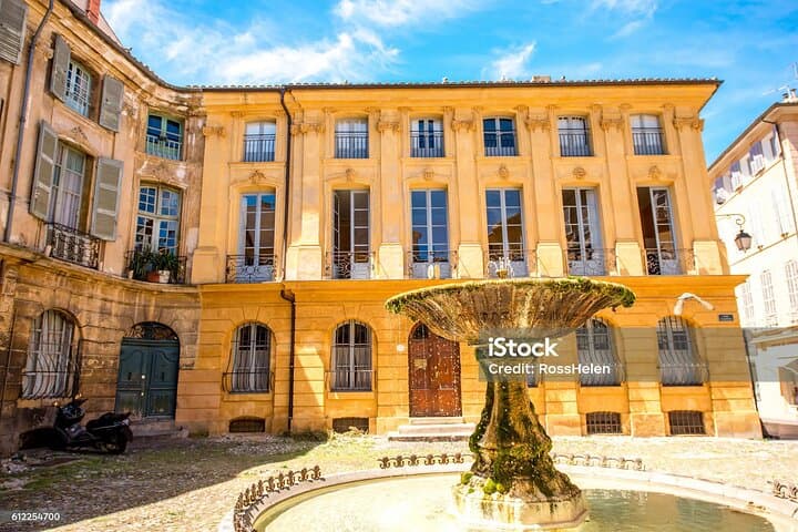 Private Transfer From and To Marseille Port and Airport