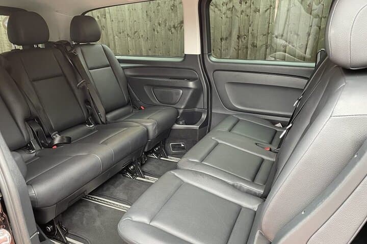 Private Transfer between Le Bourget Airport and Orly in Paris
