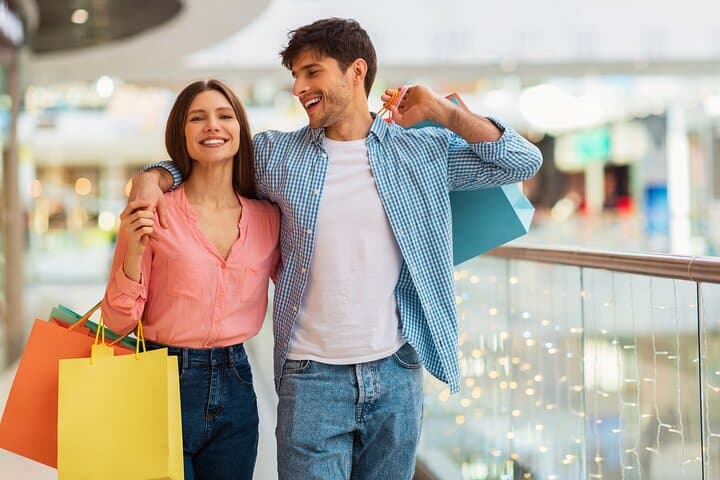 Private Shopping Tour from Paris to La Vallee Village