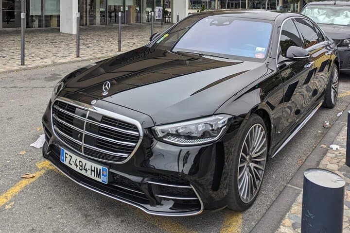 Transfer by Mercedes S class Limousine