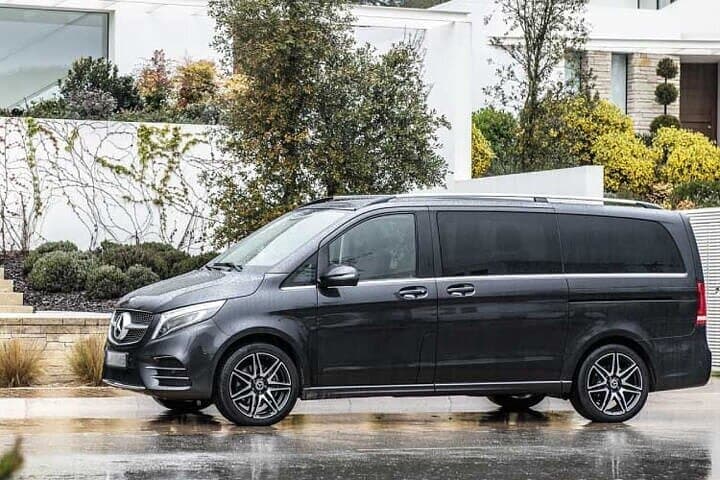 Arrival Transfer from Paris Orly Airport ORY to Paris by MiniVan
