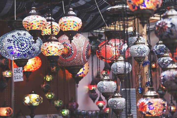 Paris Antiques Market Insider's Tour in Extra-Small Group