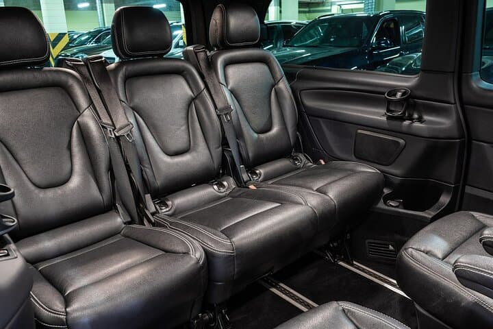 Private Arrival Transfer: Paris Train Station to Hotel