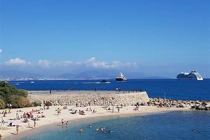 Private Cannes and Antibes Day Trip from Saint-Tropez