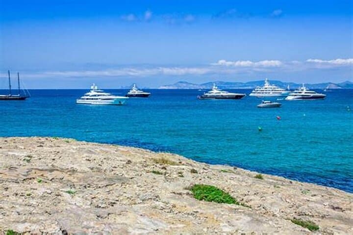 Private Cannes and Antibes Day Trip from Saint-Tropez