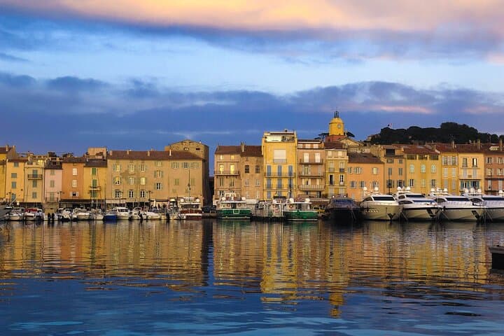 Private 6 Hour Provence Villages Tour from Saint Tropez