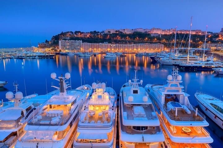 Private 6 Hour Provence Villages Tour from Saint Tropez