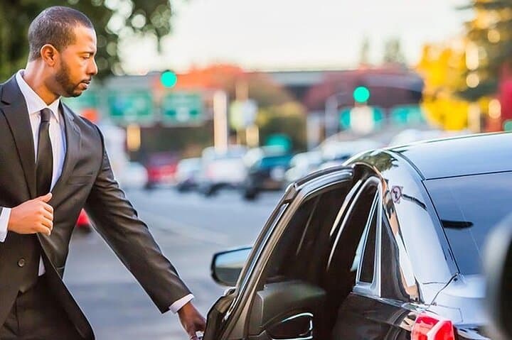 Vtc Lyon by reservation for all transfers Airport, Train station, Provision