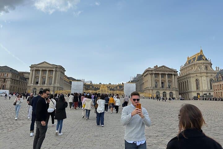 Private 5-hour tour to Palace of Versailles from Paris Hotel