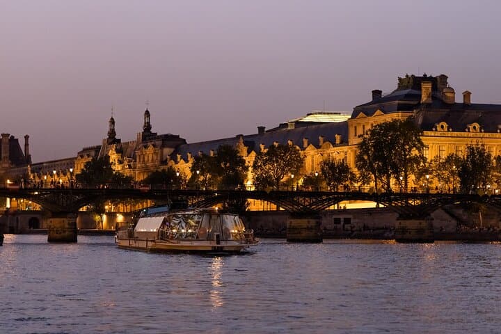 Seine River New Year's Eve Gourmet Dinner Cruise & Live Music