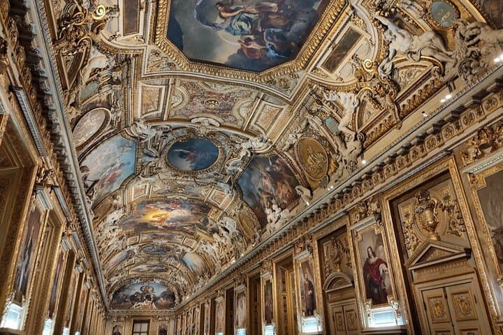 Louvre (no ticket) & Big Paris City Walking Tour with Audioguide