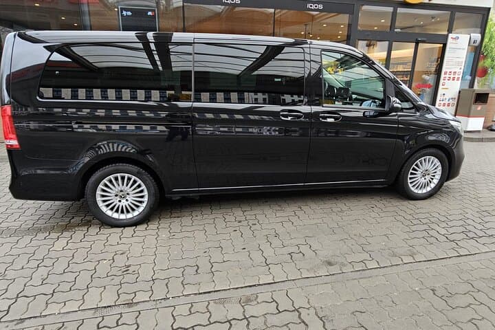 Private Transfer From Paris Hotels to Paris Airport.