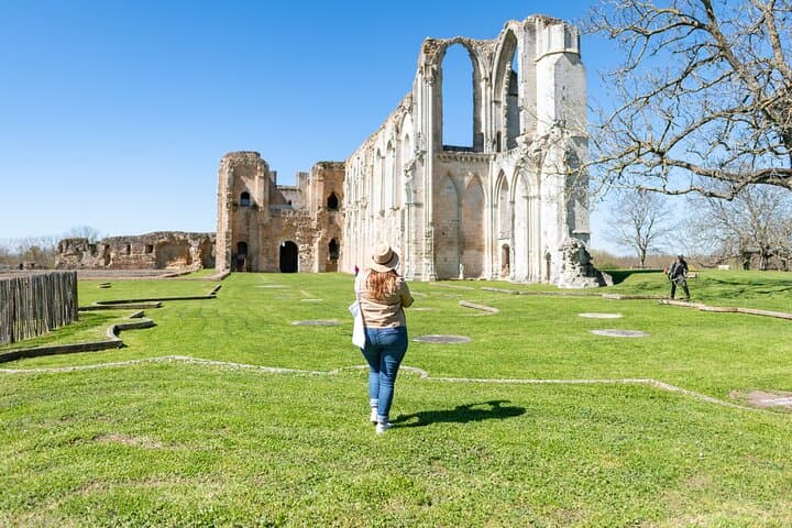 Original Vélo Tour - visit to Maillezais Abbey, one of the founding abbeys of the Marais Poitevin