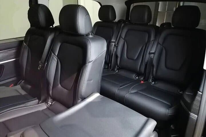 Transfer Paris City To Versailles By Car or Minivan