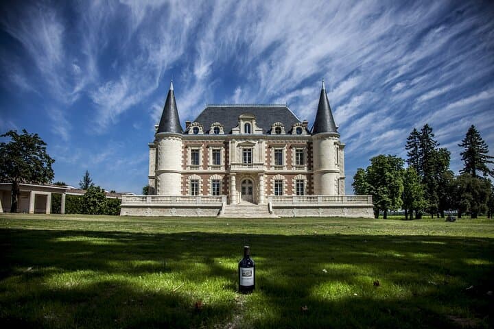 Margaux & Médoc: half day private tour in a classic car