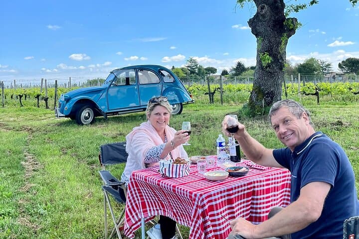 Margaux & Médoc: half day private tour in a classic car