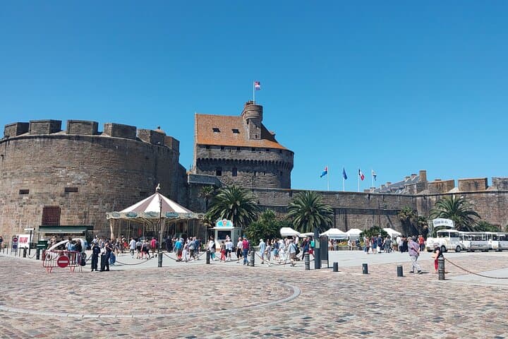 Saint-Malo: 2-Hour Private Walking Tour & Commentary