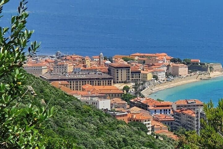 Ajaccio Must-see Attractions Private Walking Tour