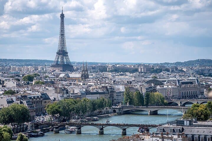 Private Driver from Bayeux or Caen to Paris