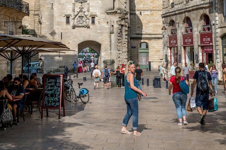 Bordeaux Bites & Stories: A Tasty City Adventure with a Local