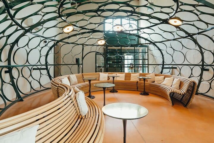 Maison Noilly Prat VIP tour, wine and vermouth tastings
