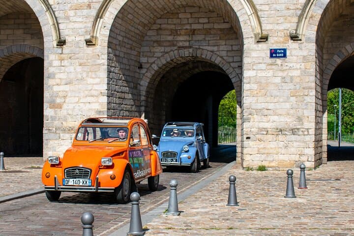 2cvs at Porte de Gand