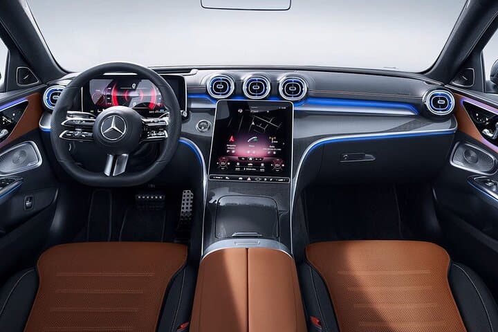 Round-Trip Private Transfer Paris CDG or ORY to Rouen City by Business Car