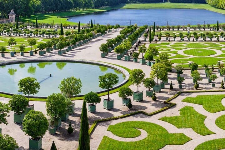 Versailles