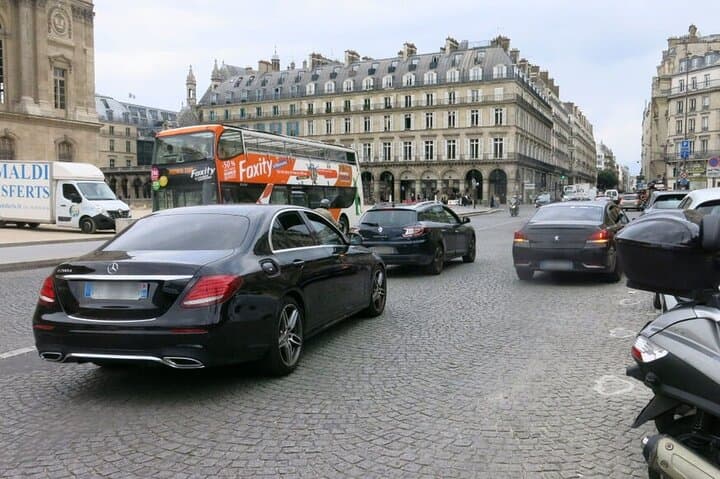 Private Check-out transfer from Paris to BVA airport