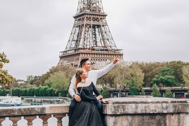 Private Mini Photoshoots in Paris
