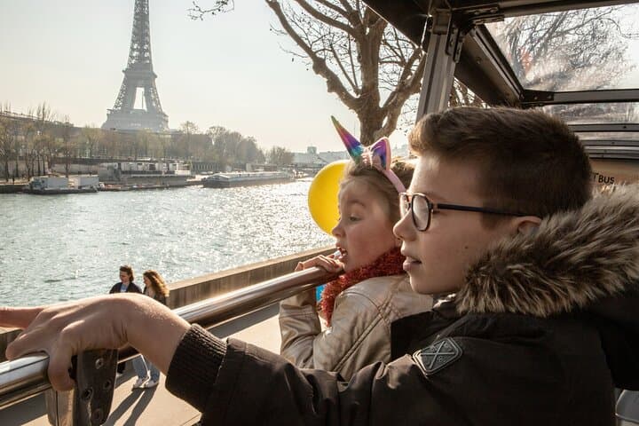 Paris Tootbus Kids Tour Sightseeing Live Guided Tour