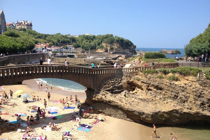 Touristic Transfer Bordeaux to San Sebastian via Biarritz & more