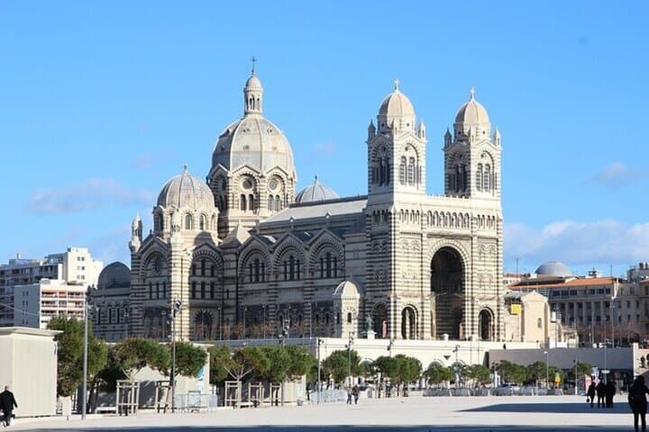 Marseille Street Food Walking Tour with a Local Guide